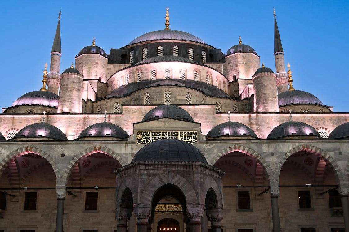 rekomendasi-negara-untuk-liburan